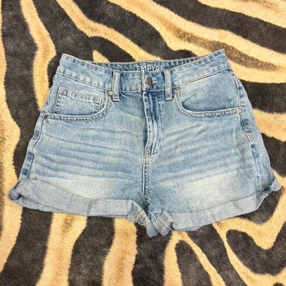 🐾empyre melanie high rise denim shorts